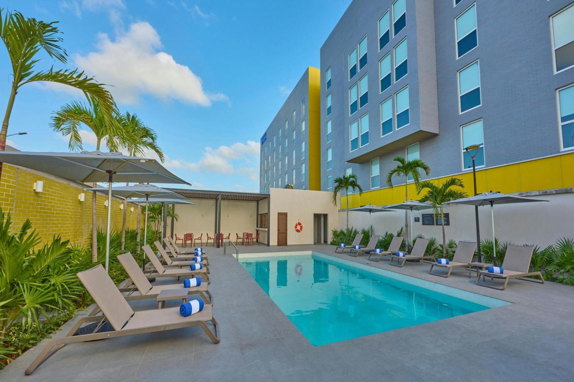 City Express By Marriott Cancun Aeropuerto Alfredo V. Bonfil Zewnętrze zdjęcie